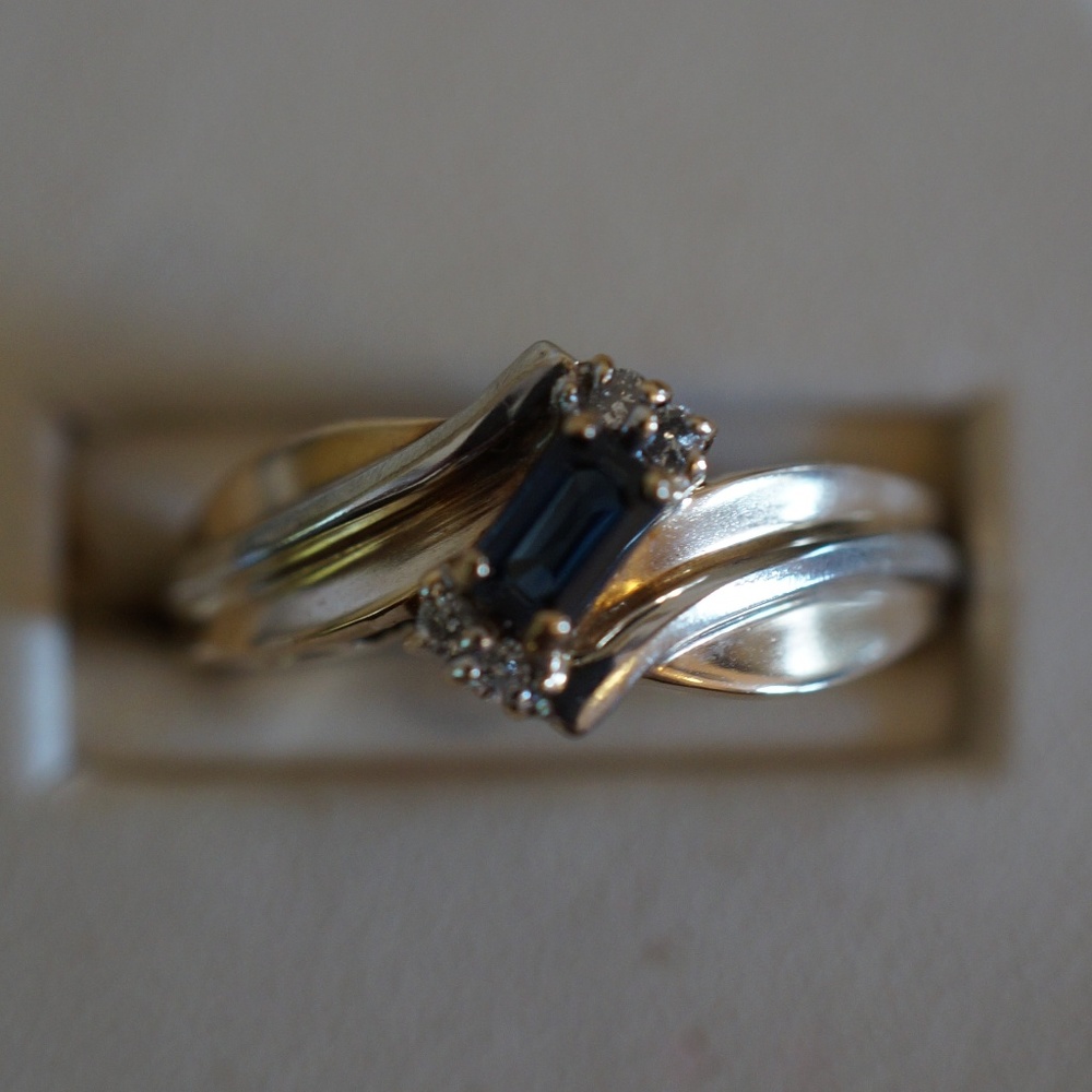 14KY Gold Genuine Sapphire & Diamond Ring - Picture 2 of 7